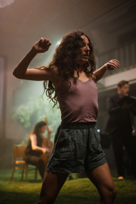 is-layout non-narrative