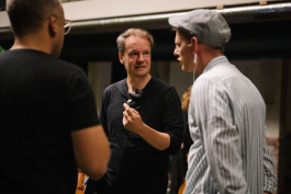 is-layout non-narrative