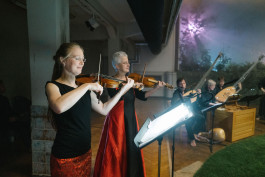 is-layout non-narrative